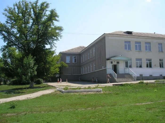 4 школа бахчисарай. Бахчисарай школа 4 школьная академия. Сош 1 бахчисарай. Школа 1 бахчисарай. Школа номер 1 бахчисарай.