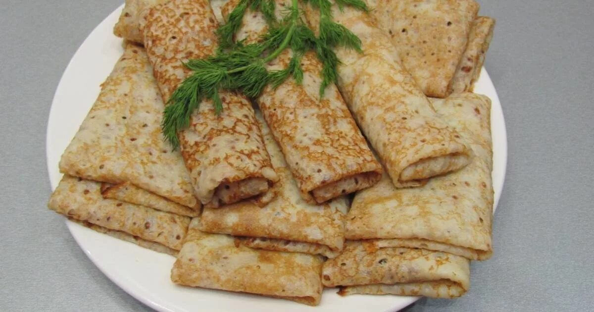 блины с мясной начинкой. блинчики с мясом. блины с мясом и рисом. тонкие блины с мясом. блинчики с мясом.