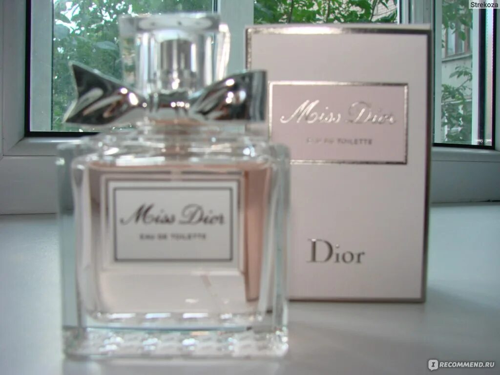 Мисс диор блуминг букет. Miss dior edt. Miss dior rose n'roses. Диор розовые. Мисс диор розовые женские.