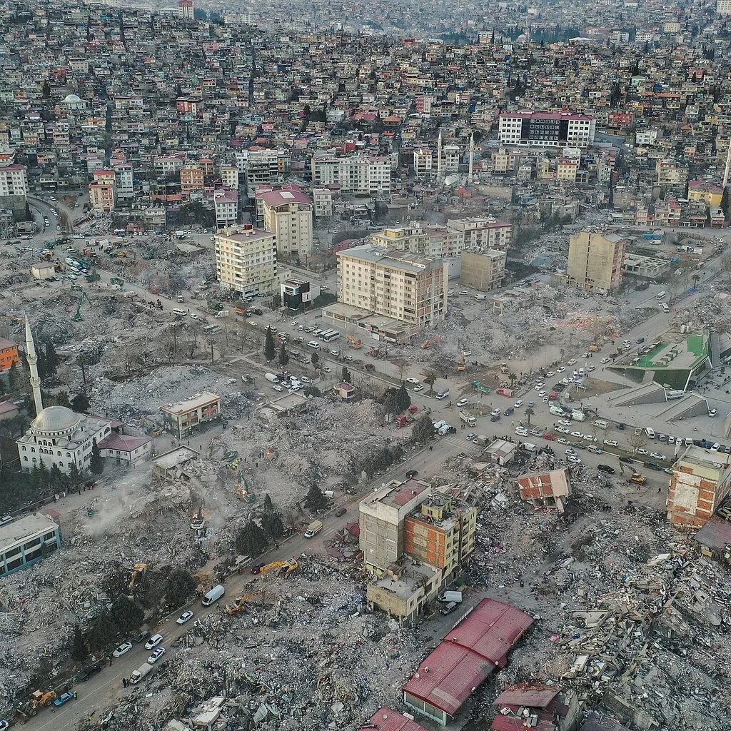 Землетрясение в турции и сирии 2023. Кахраманмараш землетрясение. Землетрясение в турции 1999 год. Землетрясение в узбекистане 2023. Землетрясение в турции 2023.