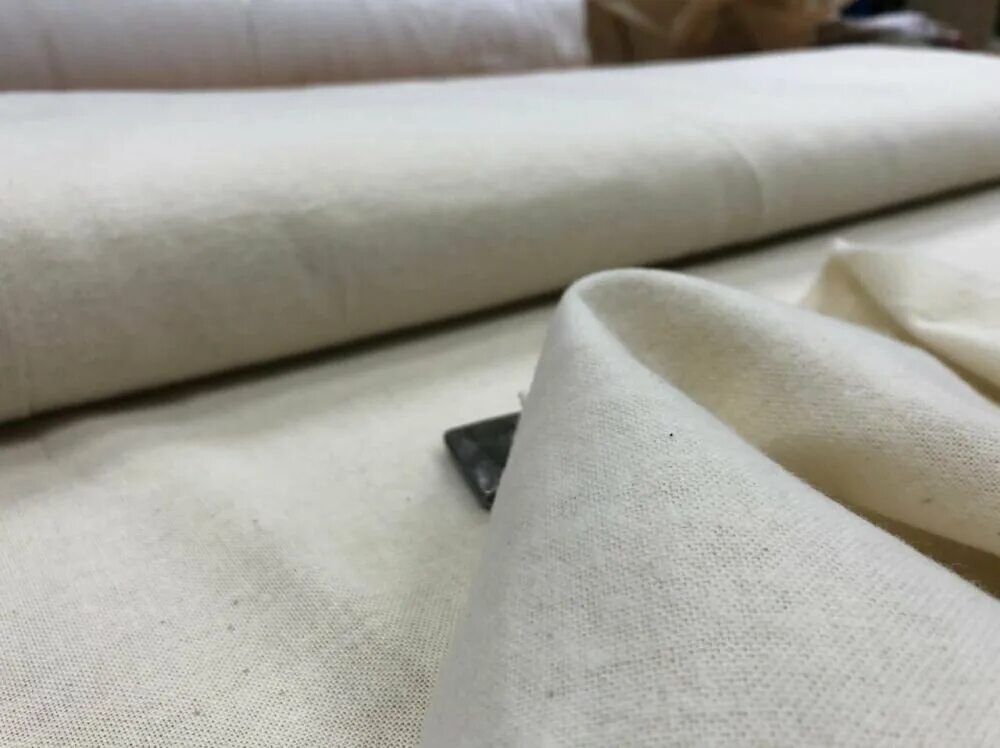 саржа 240 гр. хлопок 240 гр/м. см ткани. полулен клетка красная. ткань вискоза с листьями.