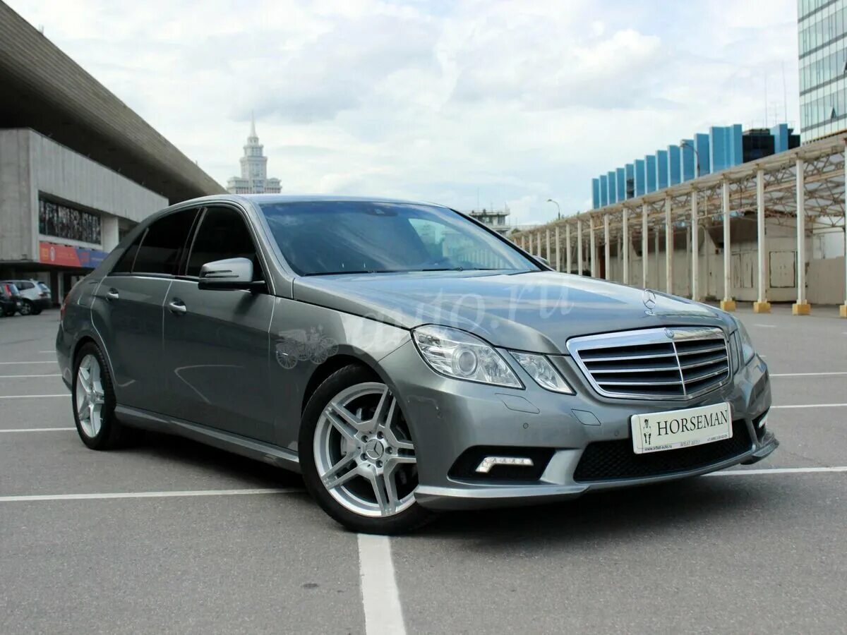 Mercedes w212. Мерседес w212 серый. Мерседес 212 АМГ серый. Мерседес е200 серый 2012. Купить е 212