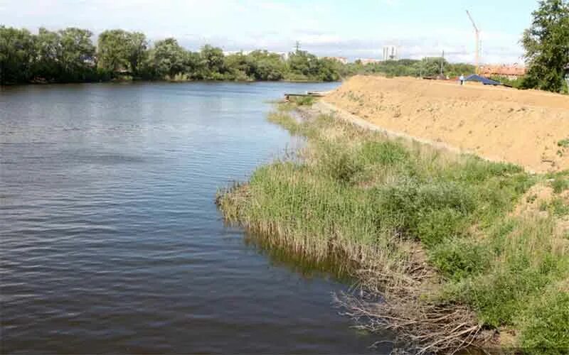Уровень в реке тобол у г курган. Река тобол курган. река тобол курганская область. река тобол ялуторовск. курган берег тобола.