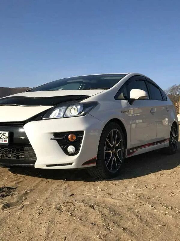 Toyota Prius Drom. Toyota Hybrid Владивосток. Дром Владивосток Тойота Приус. Тойота Приус GS дром.