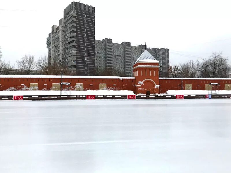 Таганский парк купить билет. Таганский парк каток. Сияние льда Таганский парк. Каток на Таганке. Каток электронный лед Таганский парк.