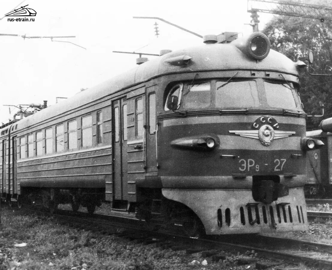 Электропоезд эр9 в 1980. Фотографии электропоездов р 1 СССР Ленинград. Ретро электричка. Электрички ретро фото. Куйбышев электричка