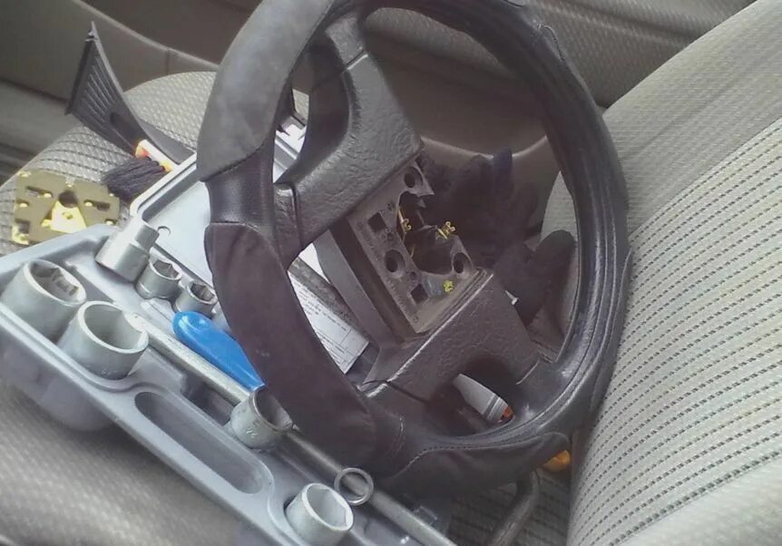 как снять замок зажигания б3