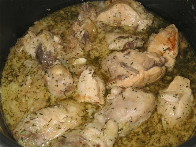 Курица тушёная в сметане в мультиварке. Курица в сметане в мультиварке рецепты. Кабардинское национальное блюдо гедлибже. Курица в сметане в мультиварке рецепты. Гедлибже с картошкой.