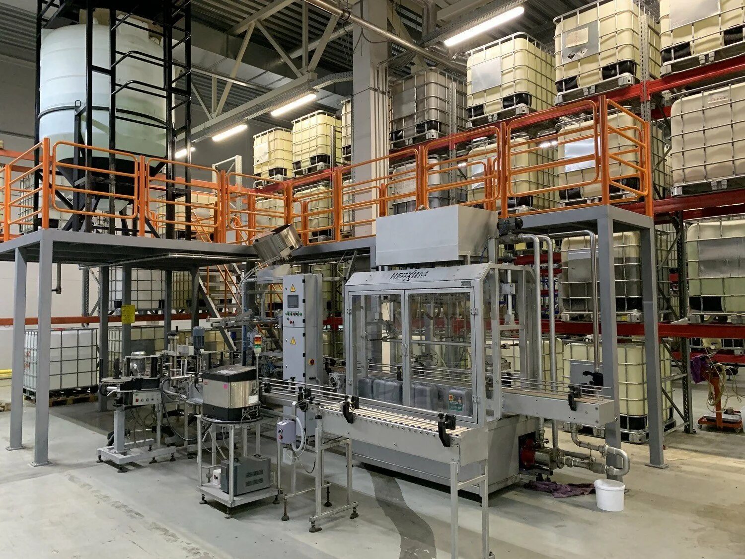 Продукция производящаяся в санкт петербурге. Невская косметика завод в спб. Продукция производящаяся в санкт петербурге. Предприятия питера. Фацер хлебный дом.