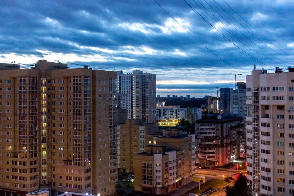 Ул твардовского 29к1. Вид с 12 этажа на соседний дом. 20 этаж. Двенадцатый этаж. 12 этаж.