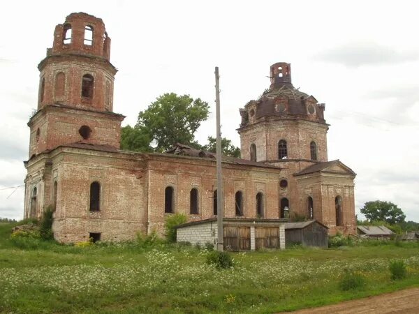 Село талица кировская область. Село талица кировская область. Село талица кировская область. Талица кировская область. Церковь троицы живоначальной в талицах.