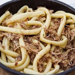 Картошка макароны тушенка