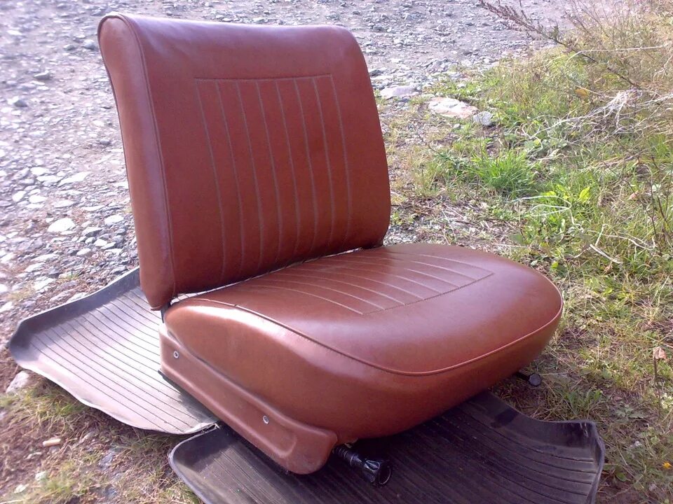 Сиденья ваза ваз. Кресло ваз 2107. Сиденье ваз 2115 переднее водительское. Сиденья ваза ваз. Передние сиденья ваз 2109.