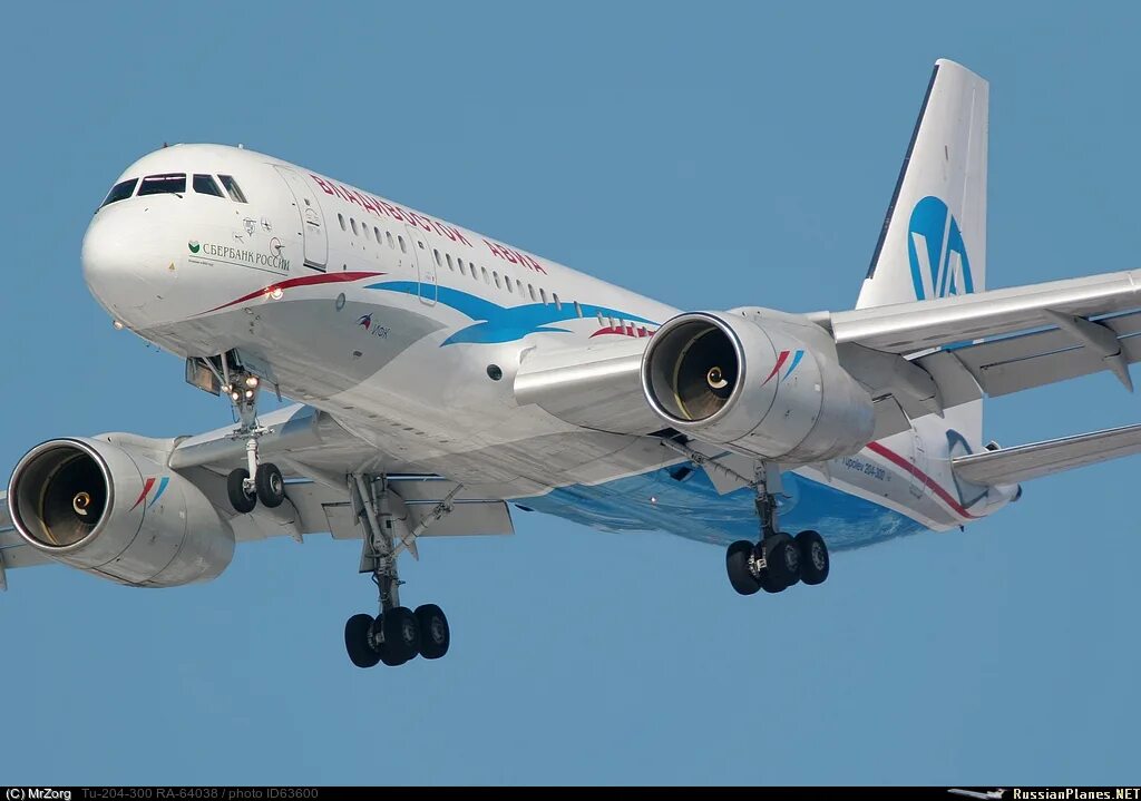 Ту 204 2024. Ту-204 пассажирский самолёт. ту-204-300. ту 204 аэрофлот.