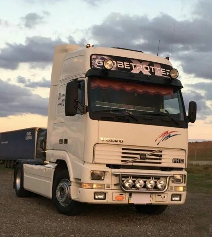 Volvo fh 12 2000. Volvo FH 2000. Тягач Volvo fh12. Volvo FH 1999.