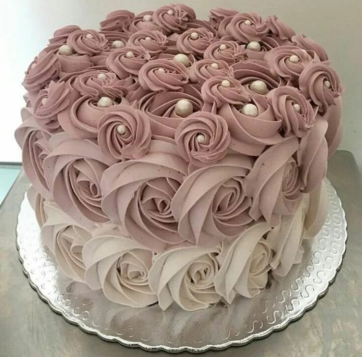 Cake decorating. Украшение торта. Красивые торты. Красивые кремовые торты. Кремовое украшение торта.