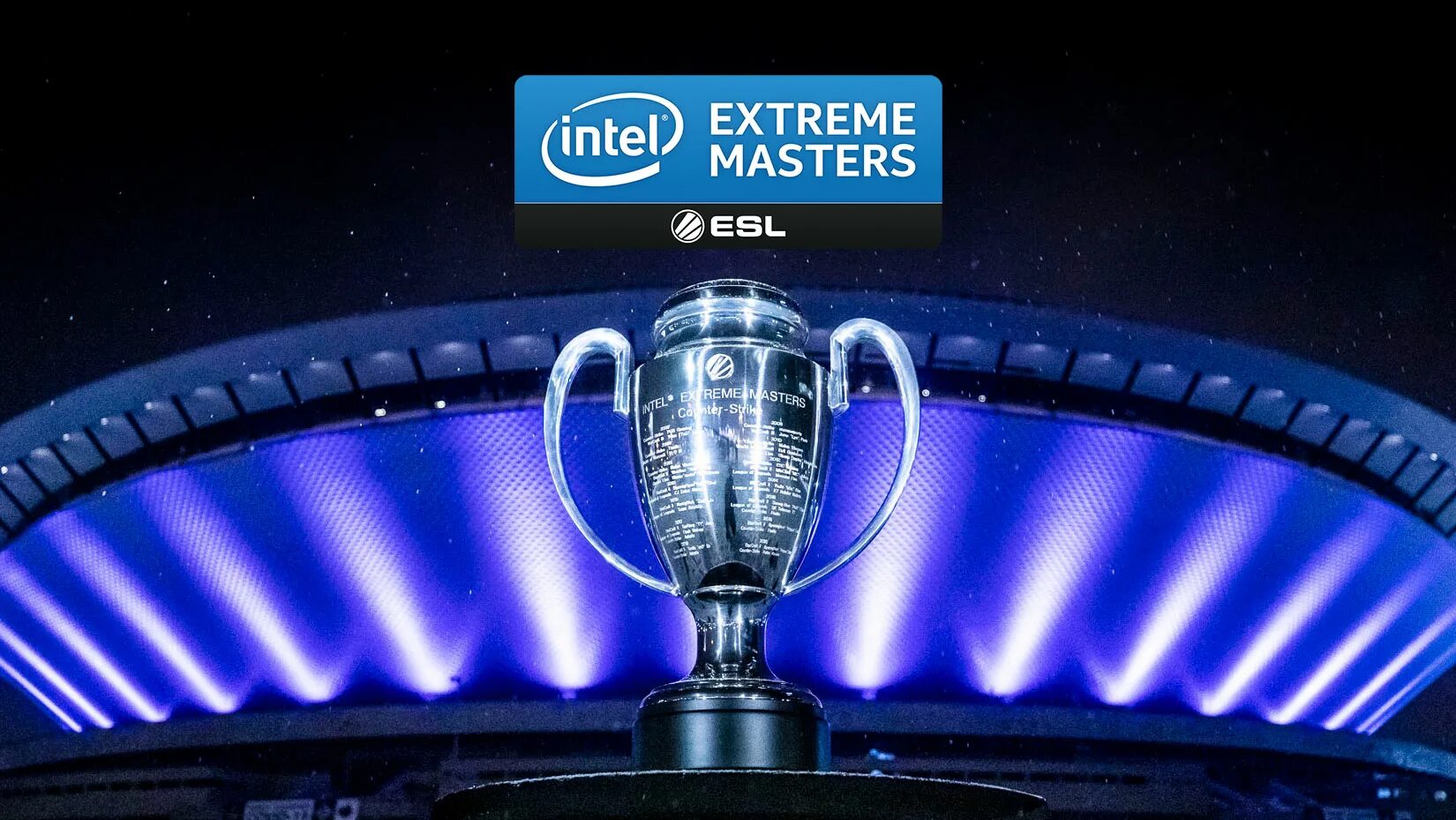 Iem katowice 2024 playoffs. IEM Katowice 2022 Кубок. Кубок IEM Katowice 2021. Финал IEM Katowice 2023. IEM Katowice 2019 Кубок.