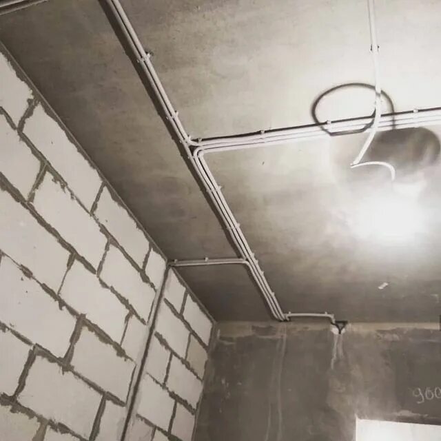 наклейка электрика юмор. электрик усолье сибирское. магазин электротоваров усолье-сибирское.