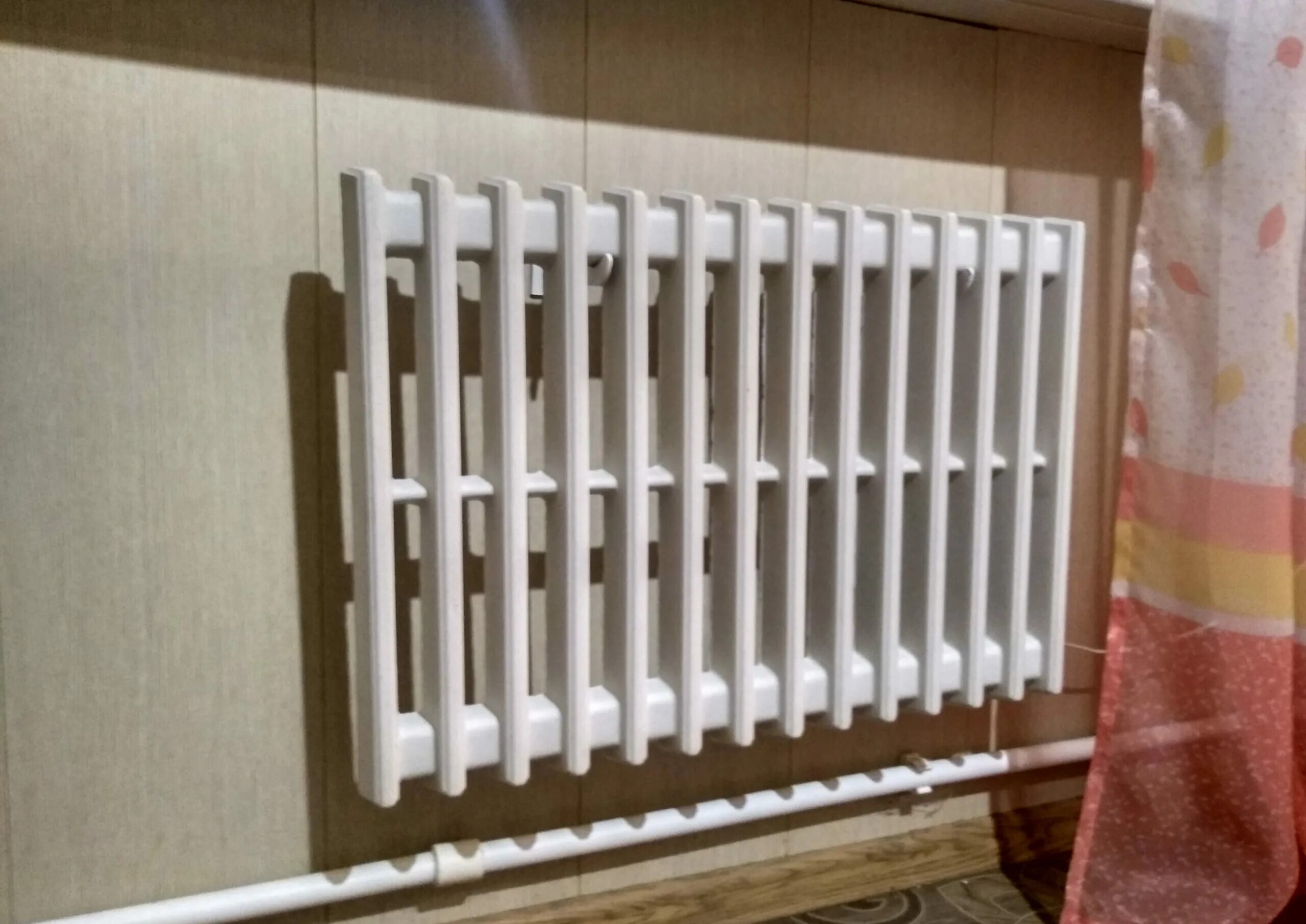 Электрический радиатор отопления цена. Спиральный обогреватель Saray Electric Room Heater 2150w anf4040. Каменные радиаторы Heat Stone. Каменный радиатор d-500v. Электрическая батарея отопления настенные.