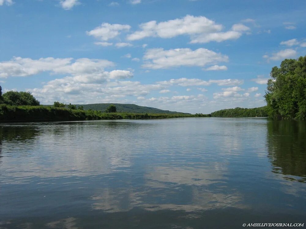 Река тверца пороги. Оз бирини латвия. Карповник в страупе. Река красногорка сахалин. Река малые мангилы.