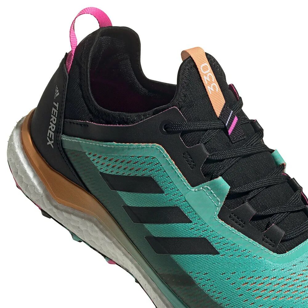 Terrex flow. Adidas agravic flow. adidas terrex agravic flow gtx. adidas terrex agravic flow gore-tex trail fu7448. adidas terrex agravic flow 2 gtx.