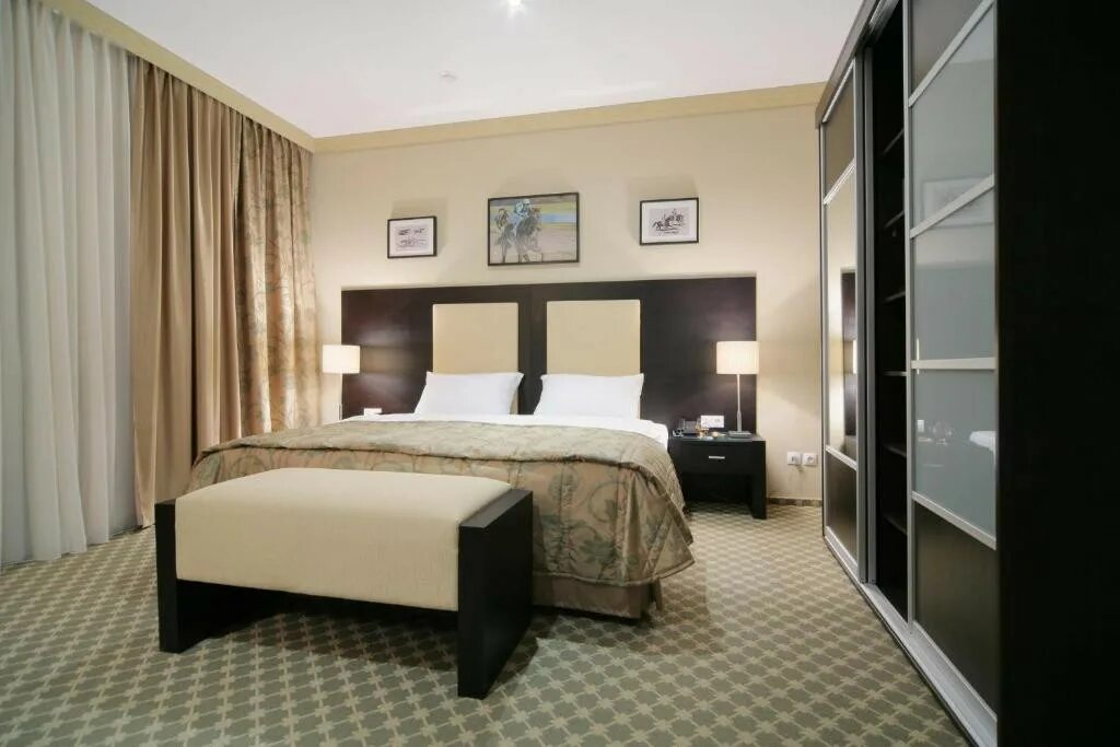 HILTON STAMFORD HOTEL & EXECUTIVE MEETING CENTER (Стэмфорд) - отзывы, фото и сра
