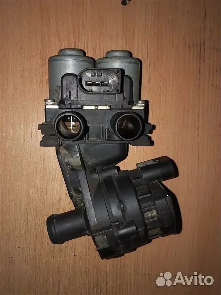 Циркуляционный насос ож ауди а6. Vag : 4f1959617b. 4f1959617b. Клапан печки ауди а6 с6. Клапан печки ауди а6.