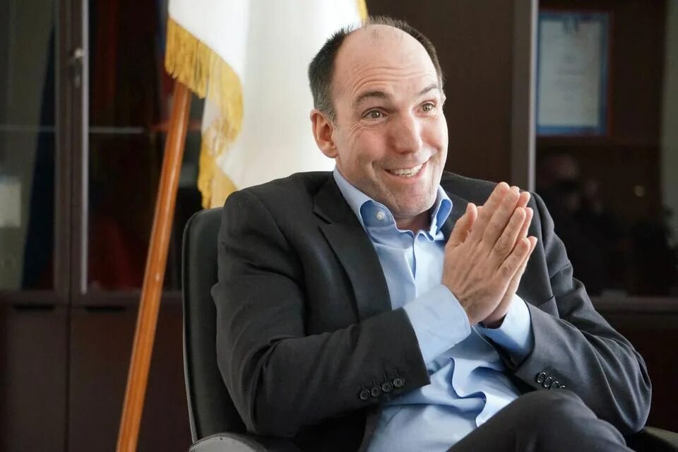 владелец x5 retail групп. хозяин х. дюшарм стефан 5 групп. хозяин х. стефан дюшарм.