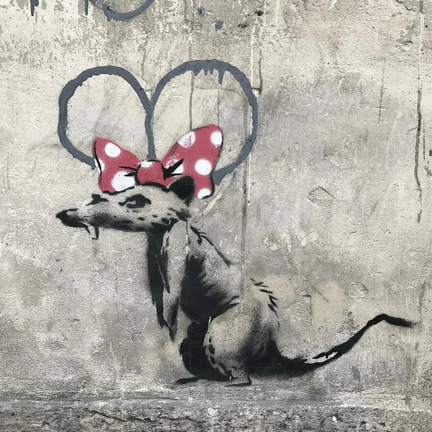 Бэнкси художник. Уличный художник Бэнкси. Banksy художник картины. Стрит-арт художник Бэнкси. Бэнкси 2024