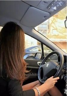 Запах темных волос на пассажирском купе