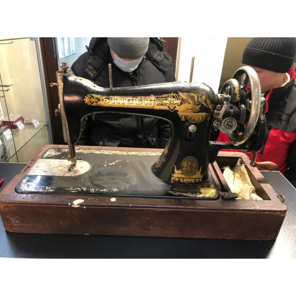 Швейная машинка (Zinger super 2001). Машинка Зингер 1886. Швейная машинка Зингер 8280. Зингер машинка 1895г. Купить швейную машинку зингер на авито