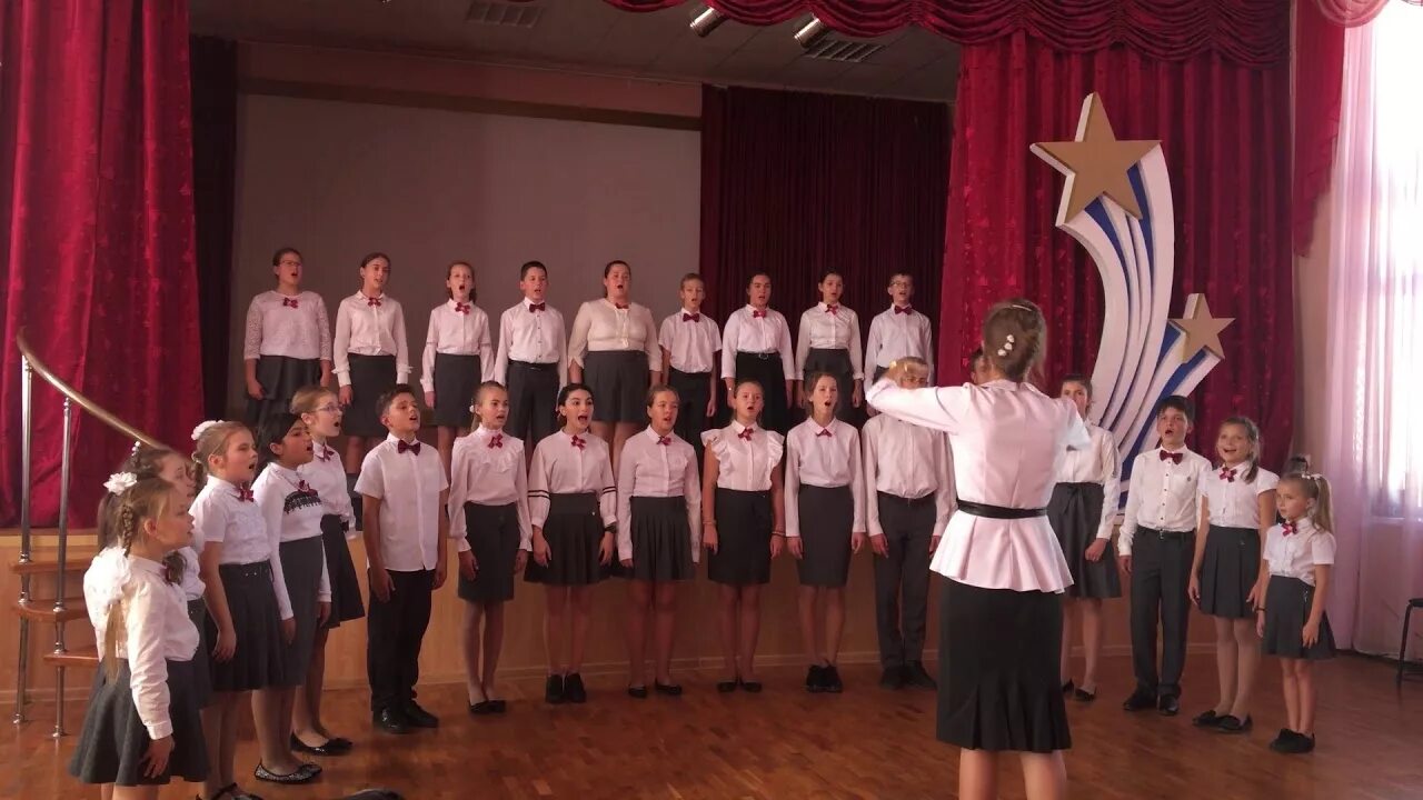 Гимназия 1 астрахань. Нет школа гимназия 3 астрахань. Гимназия 3 ученики астрахань. Гимназия 2 астрахань. Директор гимназии 3 астрахань.