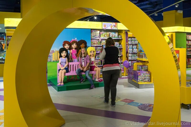 закрываются детские магазины