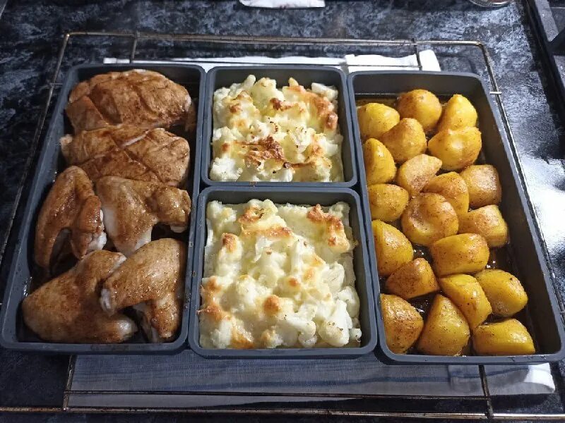 куриное филе на противне. форма вардаген икеа. противни для выпечки. картошка в духовке. заливка варенья на противень.