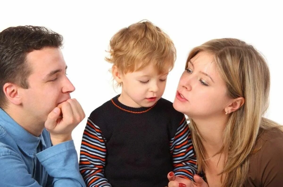 Общение ребенка с родителями. Разговор родителей с ребенком. Родители и дети. Общение детей.
