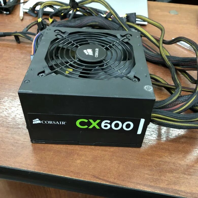 600 корсар. Corsair cx600. corsair cx600m bronze. блок питания corsair cx600m. cx 600 блок питания.