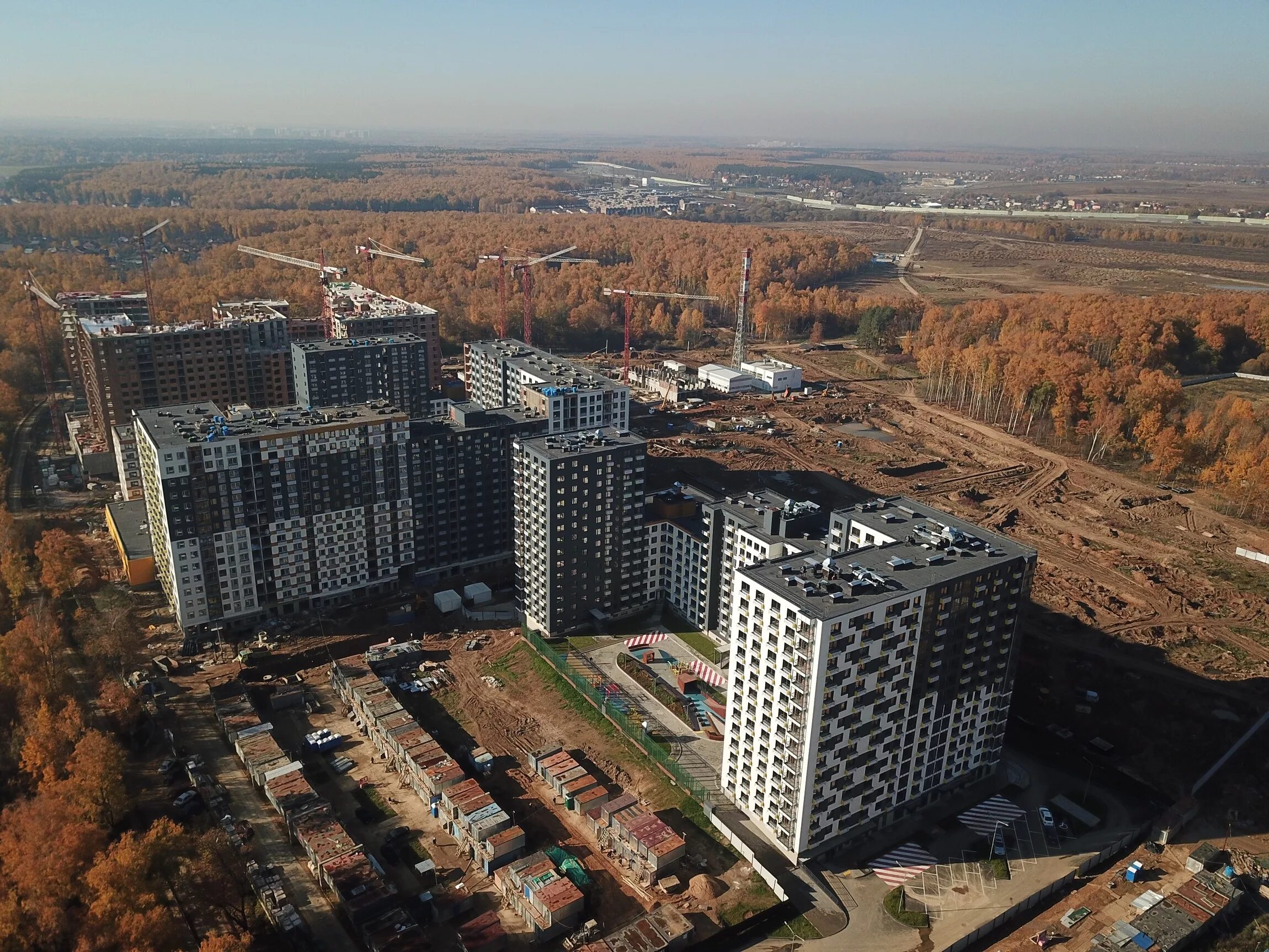 Застройщик гранель жк. ЖК живописный Гранель. ЖК москвичка. ЖК живописный Видное. ЖК москвичка Гранель.