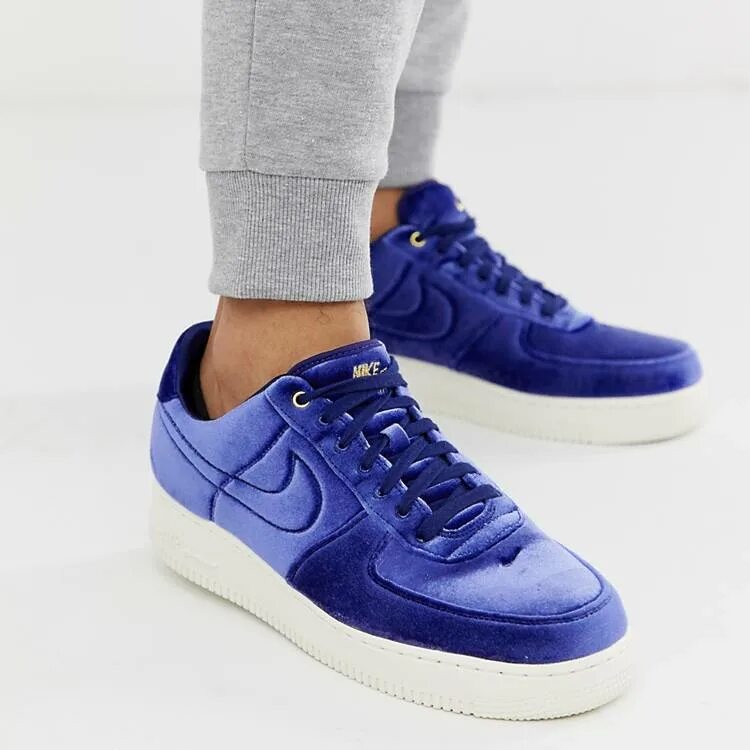 Nike Air Force синий вельвет. Найк Форсе 1.07 голубые. Nike Air Force бархатные. Nike Air Force 1 07 синие. Бархатные найки