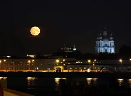 Какая сегодня луна в спб 2024