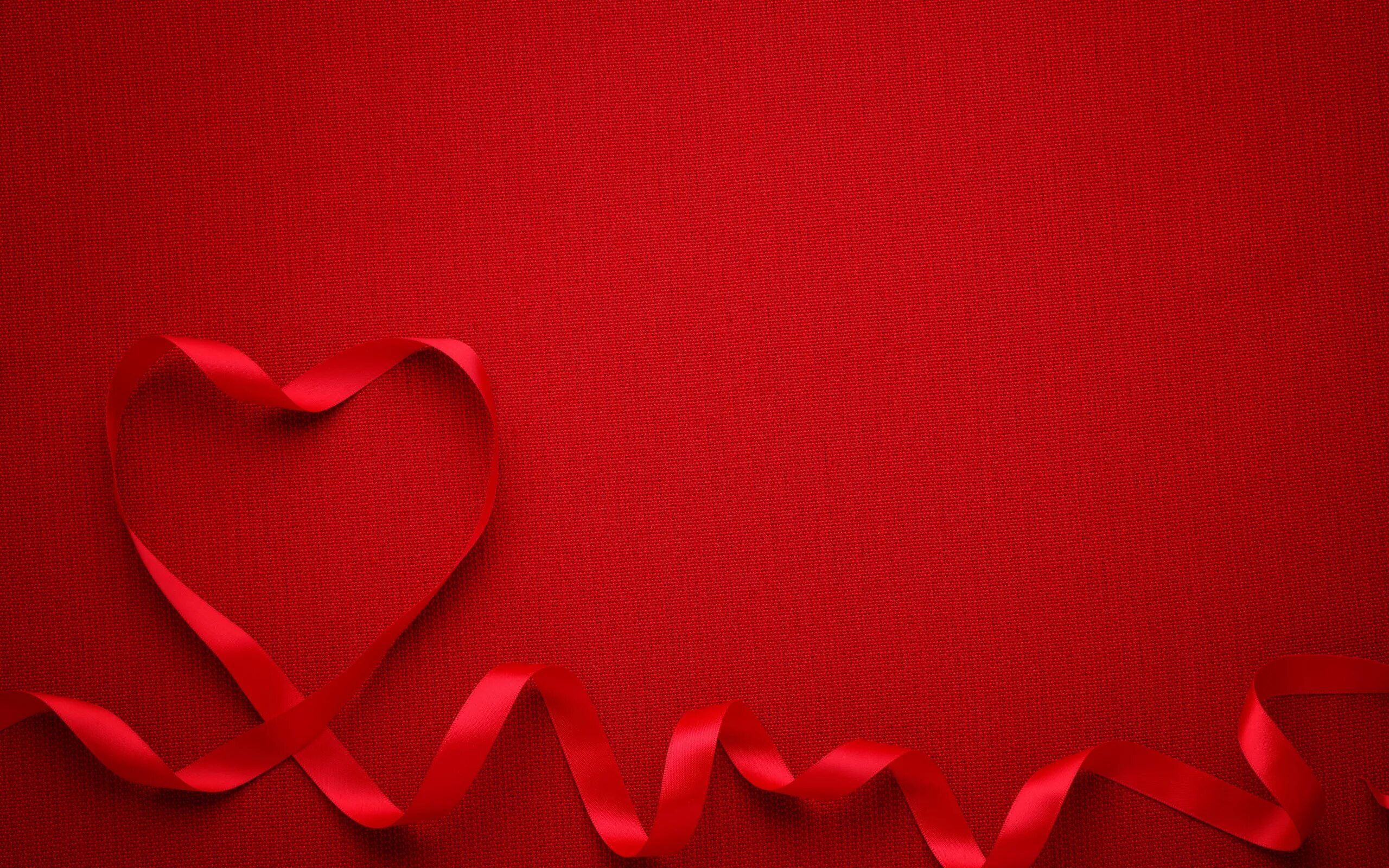 Love valentine s. Красный фон. Фон сердечки. Красивый красный фон.