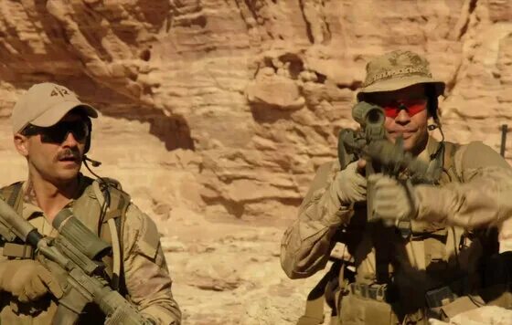 тропа гиены. тропа гиены (2015). пятнистая гиена альбинос. тропы гиены. тропа гиены.