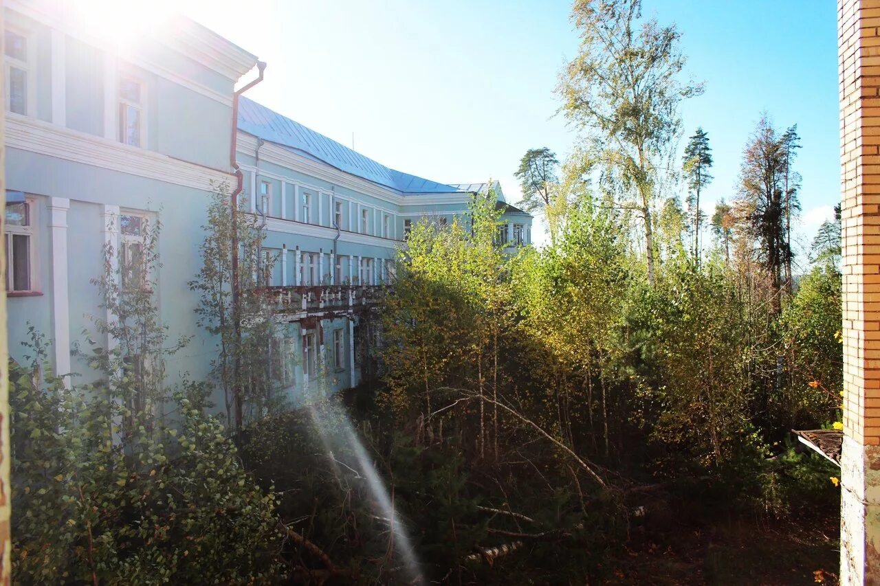 оздоровительный комплекс снегири управления делами президента рф. дом отдыха боровое ногинский район. пионерский лагерь радуга московская область можайский район. маслово одинцовский район московская область. санаторий министерства обороны мытищи.