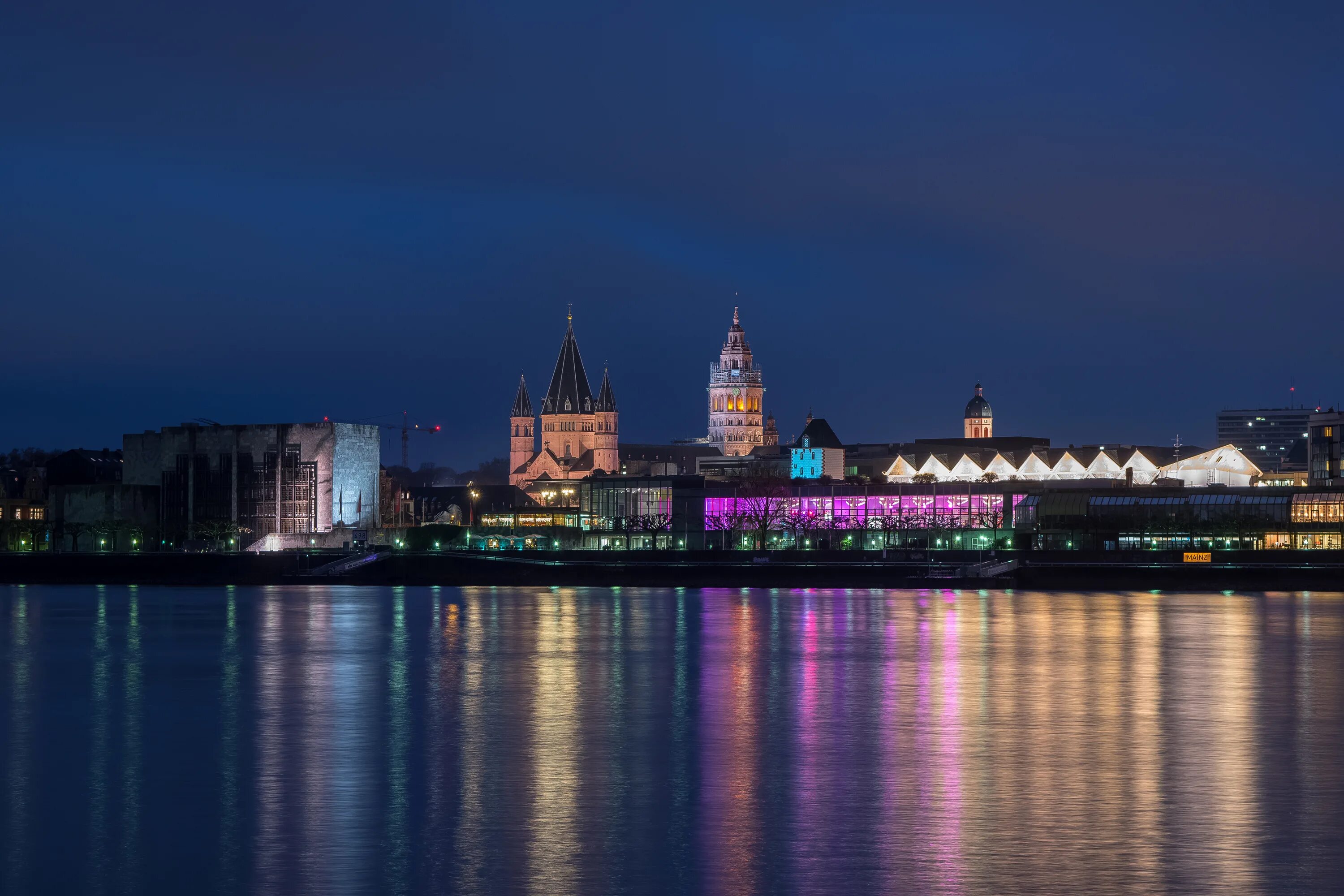 Mainz Германия. Майнц город. Германия Майнц гогород. Река Майнц Германия.