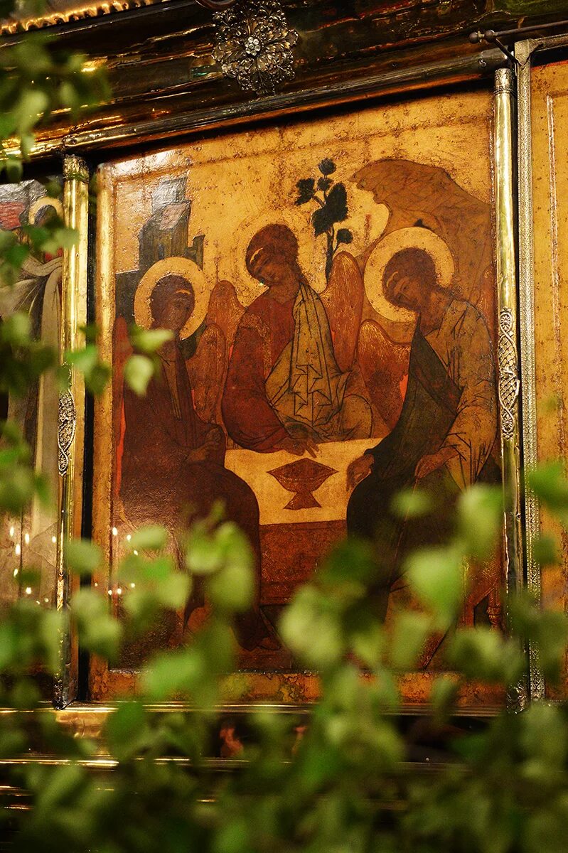 Праздник троица в 2024. Отдание праздника пятидесятницы. День рождения церкви пятидесятница. Отдание троицы в 2024 году. Икона святой троицы в храме.