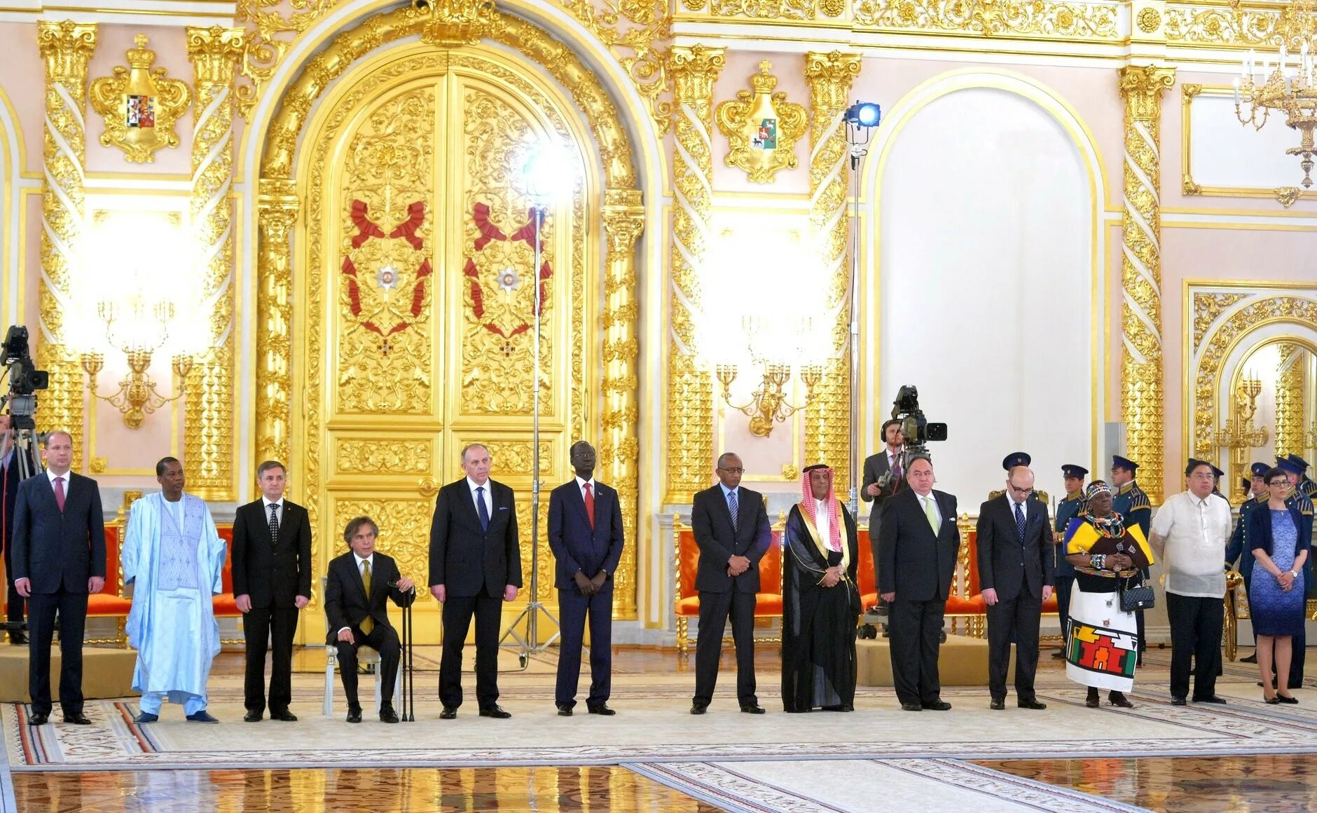 Встреча дипломатов 10 букв. Джон керри и лавров. Встреча дипломатов 10 букв. Вручение верительных грамот. Встреча дипломатов 10 букв.