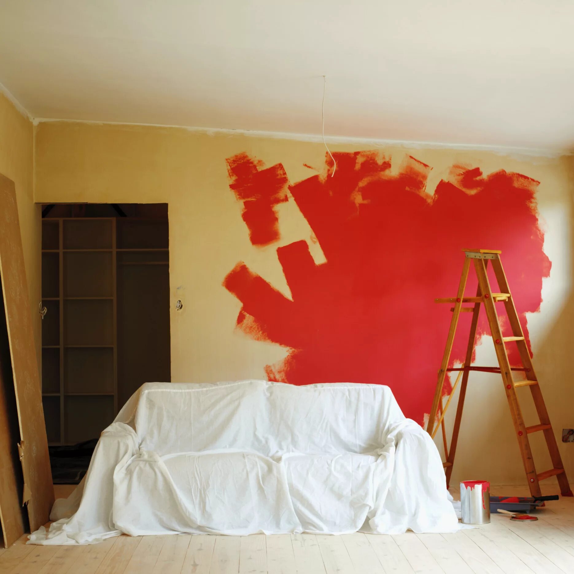 Ремонт ди. Крашеные стены в квартире. Крашенные стены в комнате. Покрашенные стены в квартире. Покраска обоев.