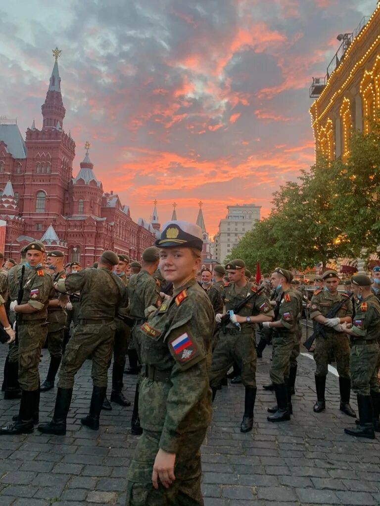 Фотографии победы россии. 9 Мая парад Победы красной площади. Парад 2021 на красной площади. ВУМО парад Победы 2021. Парад Победы на красной площади 2021 года.