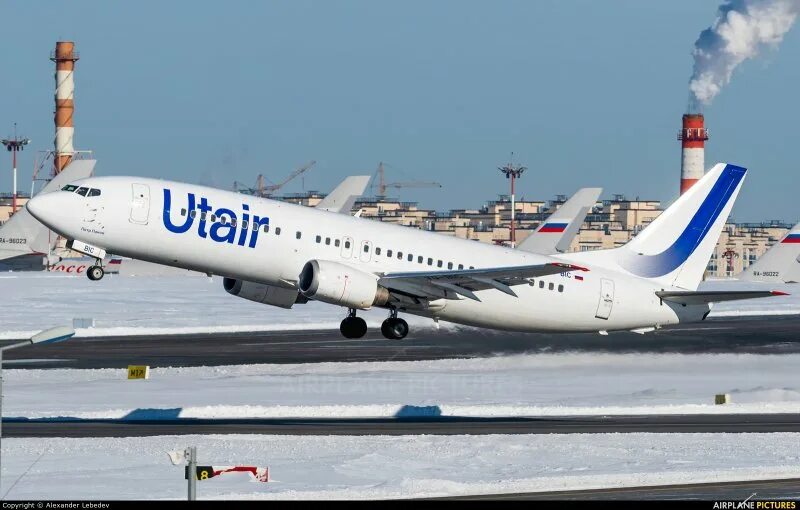 Ютэйр 803. 737 400 ютэйр. boeing 737-400 utair. utair боинг 737 400. боинг ютэйр 737 vq-bqq.