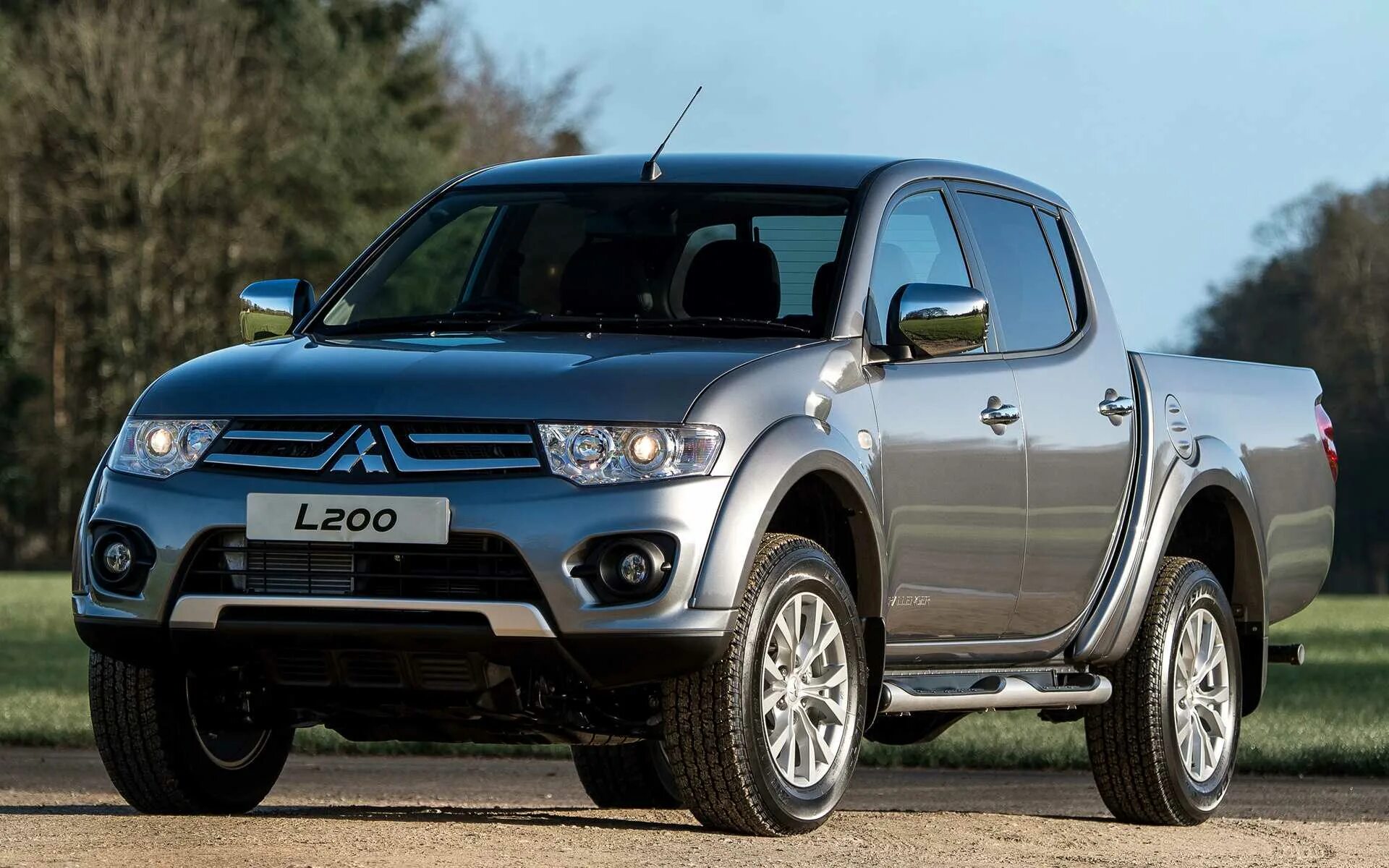 Mitsubishi l200 2014. Митсубиси л200. Mitsubishi l200. Mitsubishi l200 IV. Mitsubishi l200 2023.