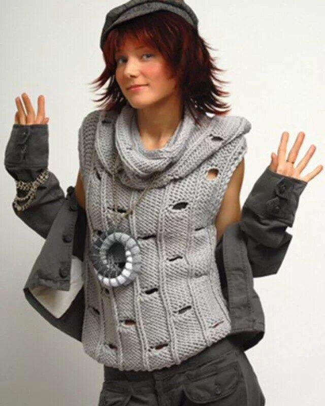 Дизайнерская вязаная одежда. Эксклюзивные вещи спицами. Креативные вязаные жилетки. Необычный вязаный жакет. Креативный вязаный жилет.